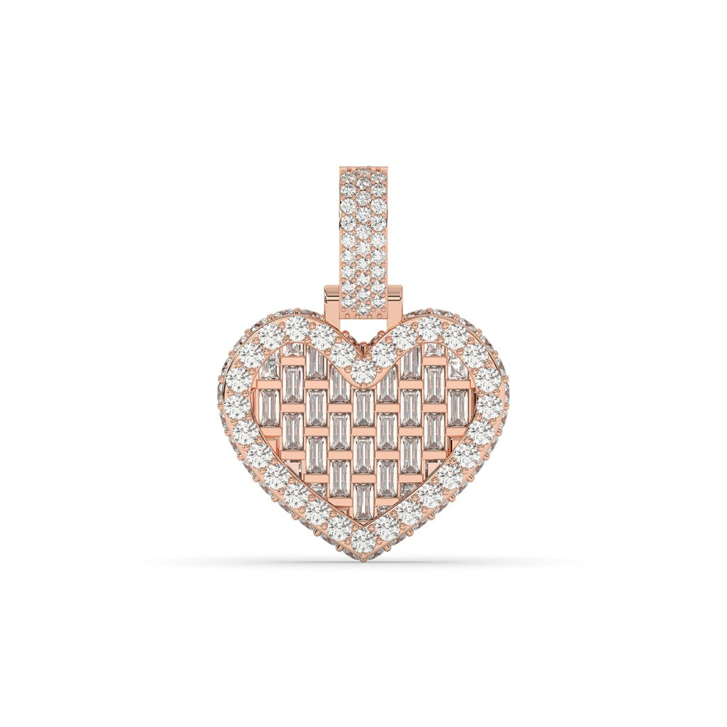 BAGUETTE HEART DIAMOND GOLD PENDANT